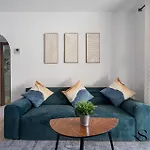 Coastal 2br Apartment, Parking, Pool Appartamento Benalmádena