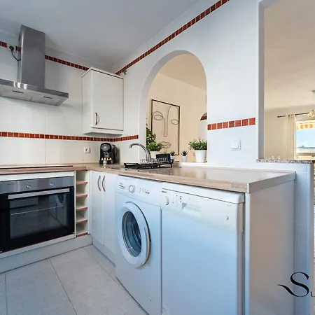 Coastal 2br Apartment, Parking, Pool * Benalmádena